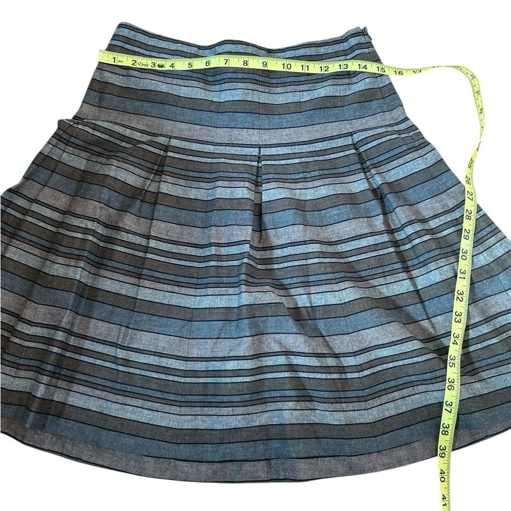 Club Monaco Pleated Skirt in Earth Tone Colors Size women’s 2